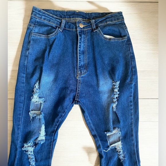 High Waisted Flared Raw Hem Jeans - Picture 3 of 7